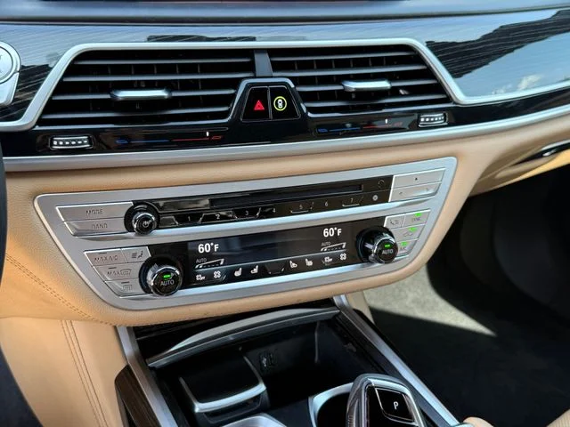 2019 BMW 7 Series - Image 17