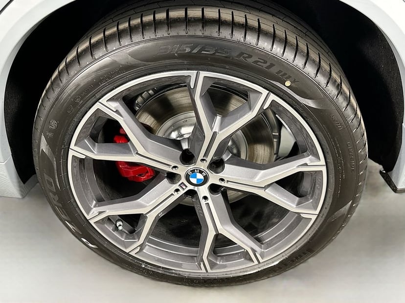 2026 BMW X5 - Image 23