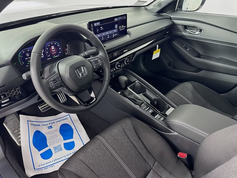 2026 Honda Accord Hybrid - Image 15