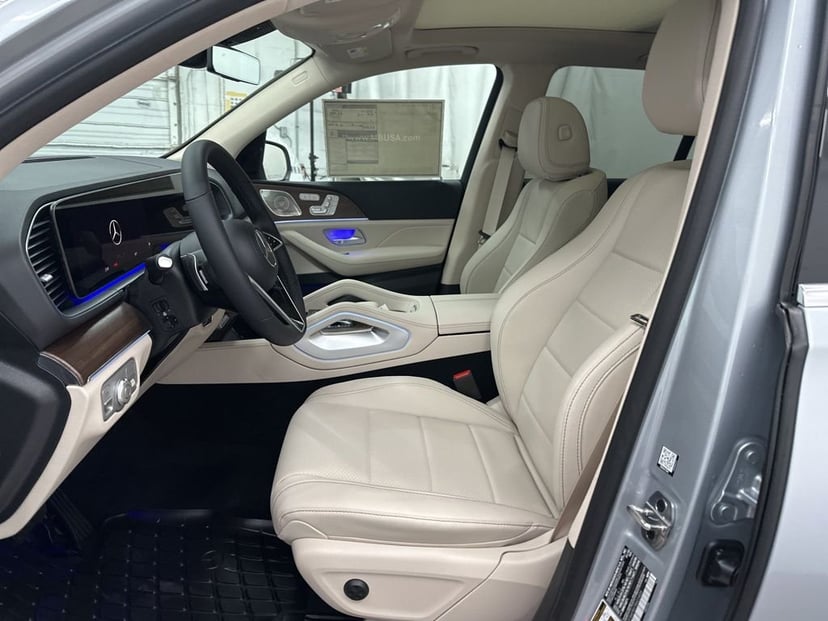 2026 Mercedes-Benz GLE - Image 21