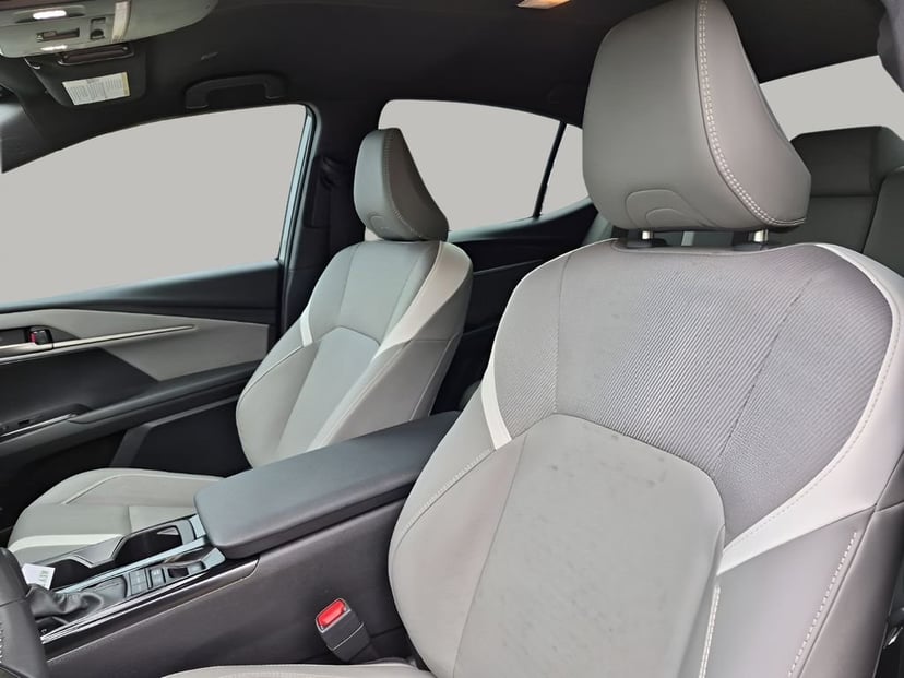 2025 Toyota Camry - Image 30