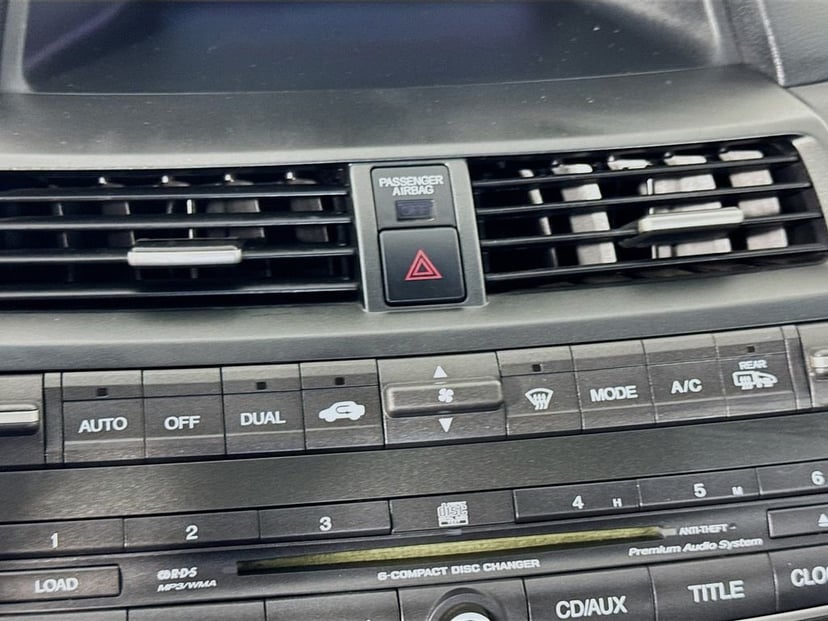2009 Honda Accord - Image 16