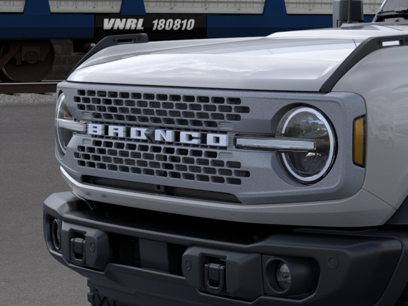 2026 Ford Bronco - Image 32