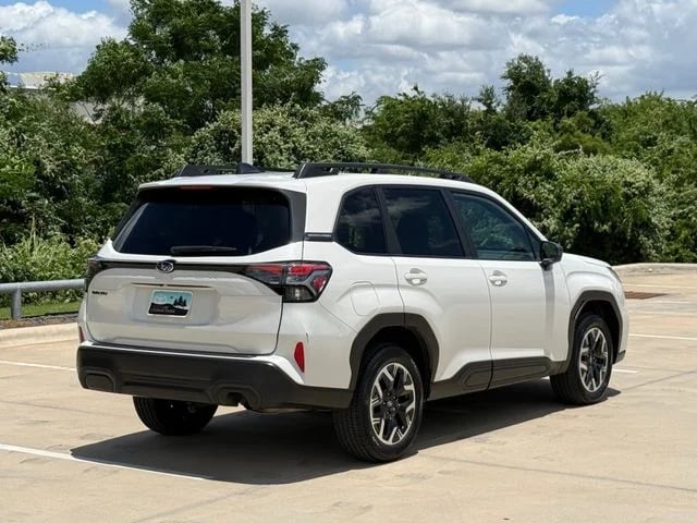 2025 Subaru Forester - Image 4