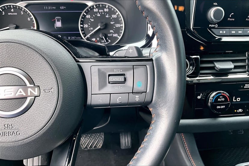 2023 Nissan Pathfinder - Image 24
