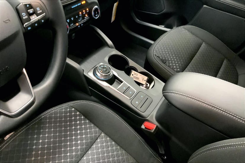 2026 Ford Escape - Image 7