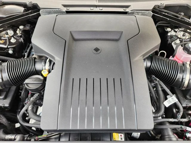 2026 Land Rover Defender 110 - Image 21
