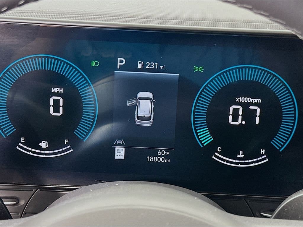 2024 HYUNDAI Kona - Image 13