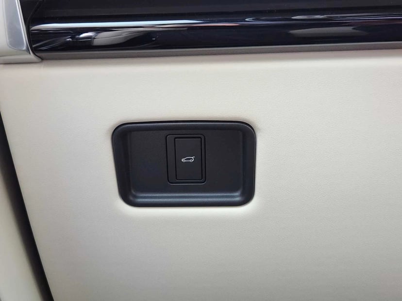 2026 LAND ROVER Range Rover - Image 21