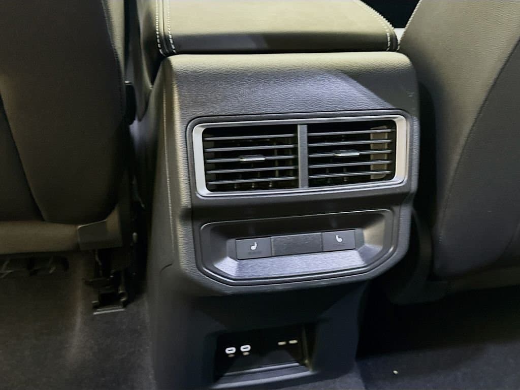 2025 VOLKSWAGEN Atlas - Image 31