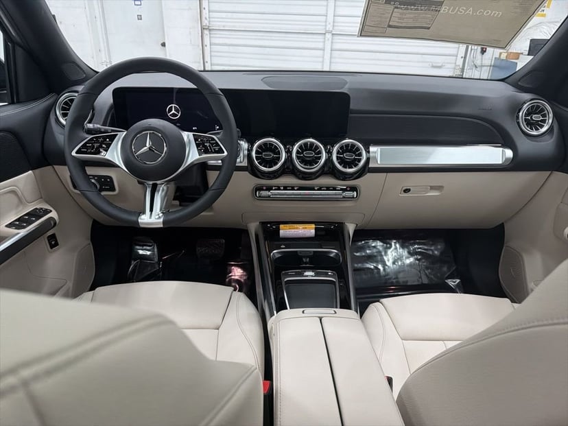 2026 Mercedes-Benz GLB - Image 22