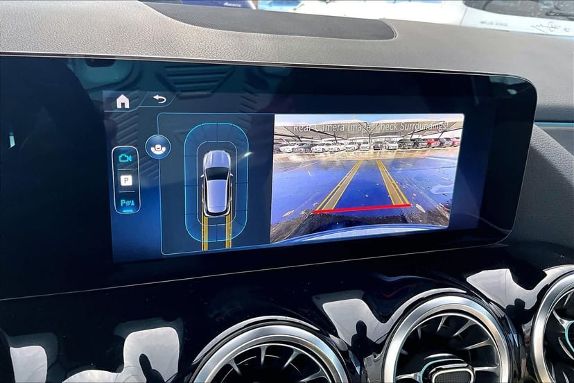 2025 Mercedes-Benz GLA 250 - Image 26