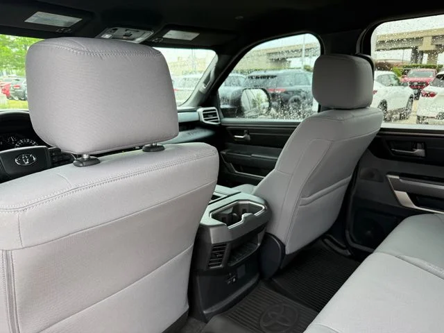 2025 Toyota Tundra - Image 30