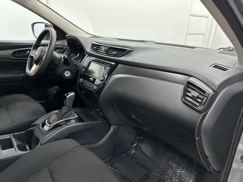 2021 Nissan Rogue Sport - Image 22