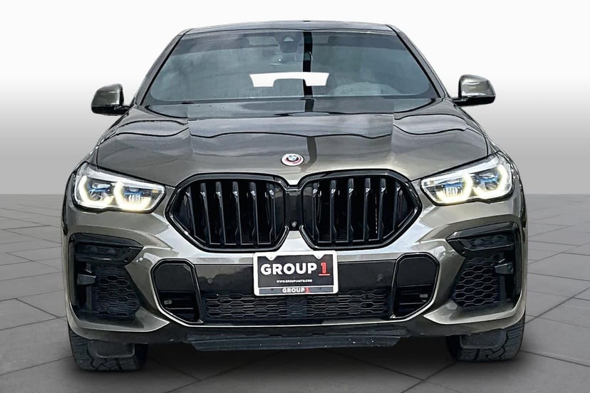2023 BMW X6 xDrive40i - Image 2