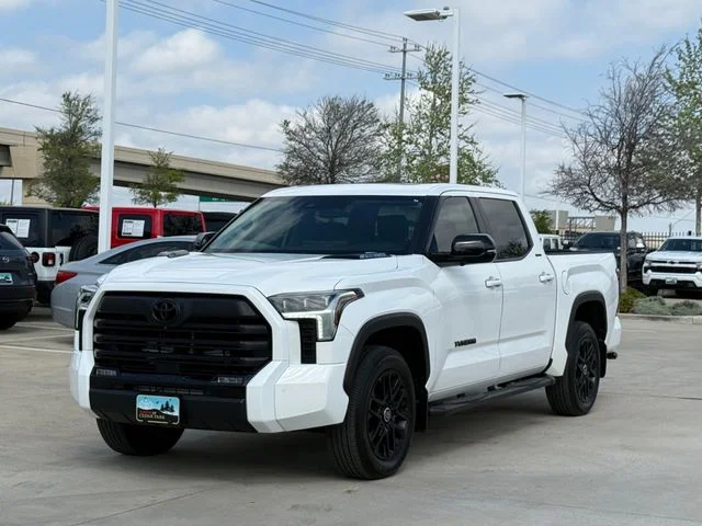 2024 Toyota Tundra Hybrid - Image 6