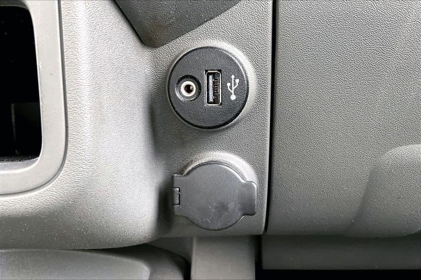 2019 Nissan Frontier - Image 36