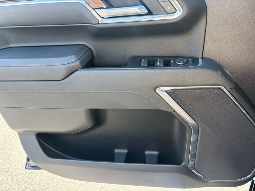 2025 Chevrolet Silverado 1500 - Image 20