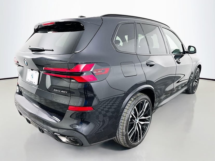2026 BMW X5 - Image 5