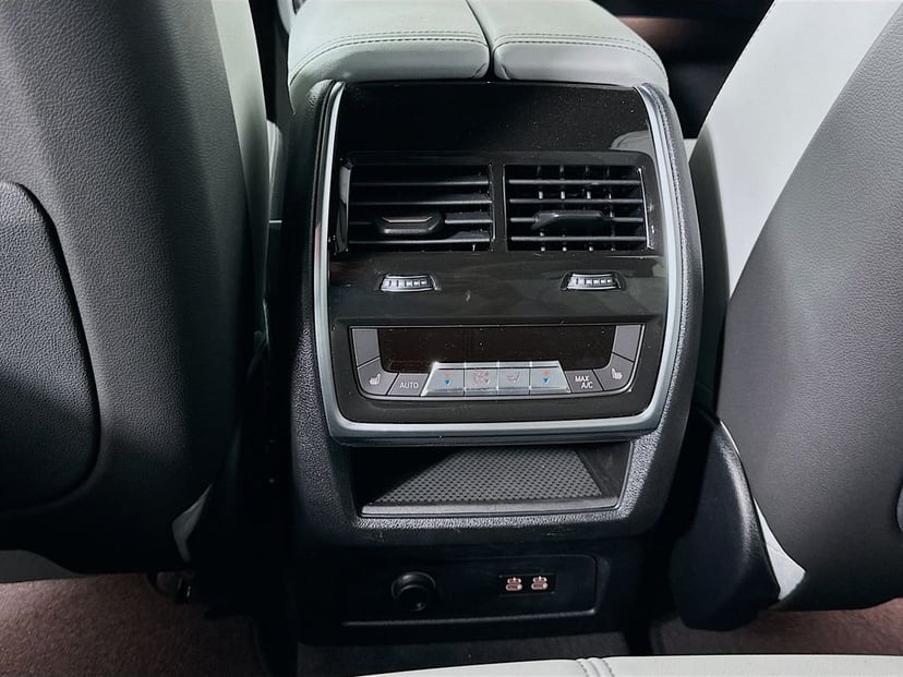 2026 BMW X5 - Image 18