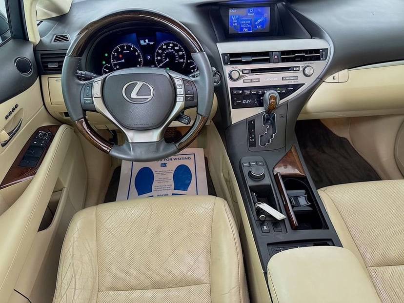2015 Lexus RX - Image 28