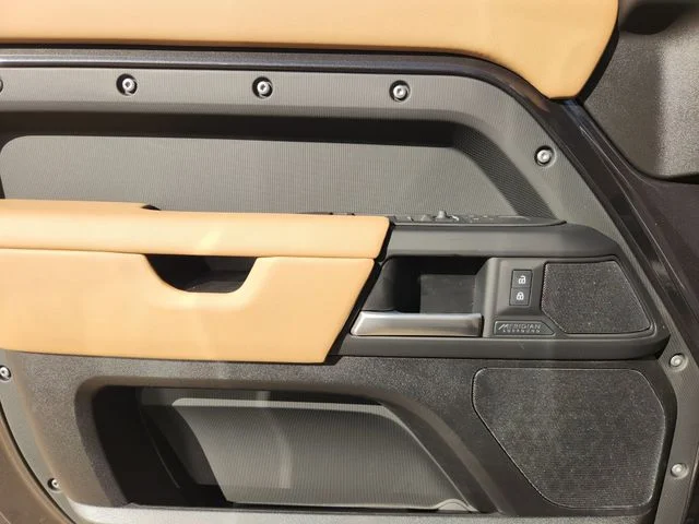 2026 Land Rover Defender 130 - Image 16