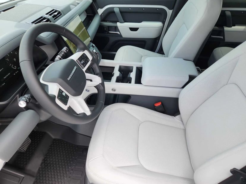 2026 LAND ROVER Defender 130 - Image 12
