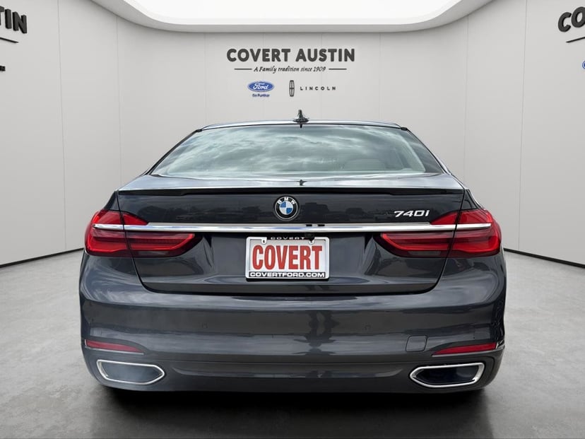 2019 BMW 7 Series - Image 4