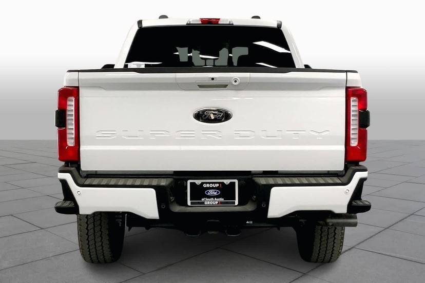 2026 Ford Super Duty - Image 4