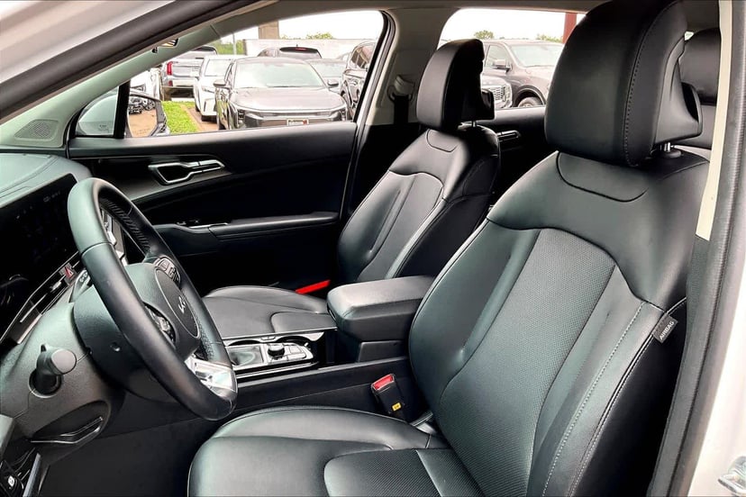 2024 Kia Sportage - Image 8