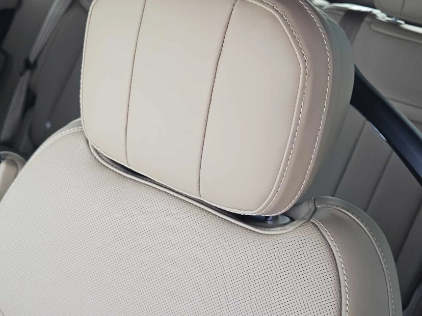 2026 LAND ROVER Range Rover - Image 13
