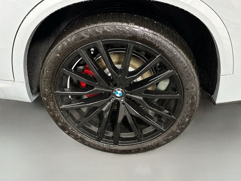 2026 BMW X5 - Image 23