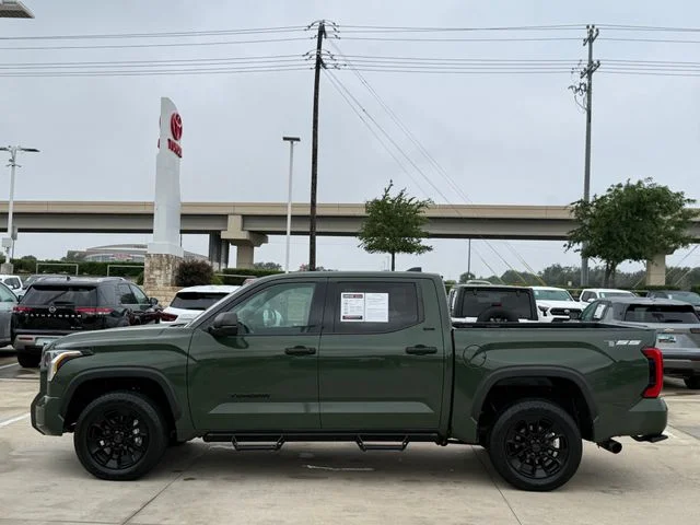 2023 Toyota Tundra - Image 7