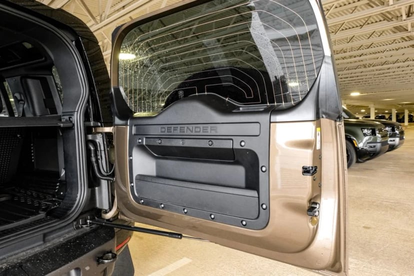 2026 Land Rover Defender 110 - Image 43