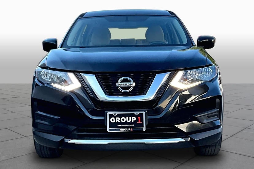 2017 Nissan Rogue - Image 4