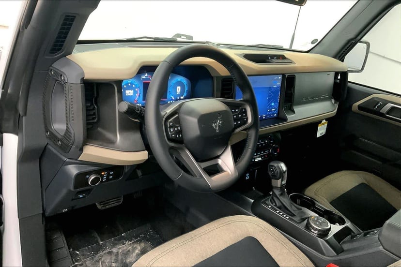 2025 Ford Bronco - Image 7