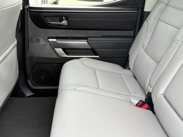 2024 Toyota Tundra - Image 20