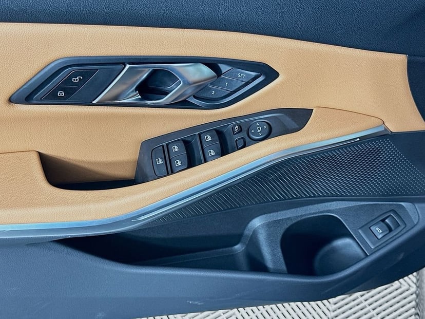 2026 BMW 3 Series - Image 20