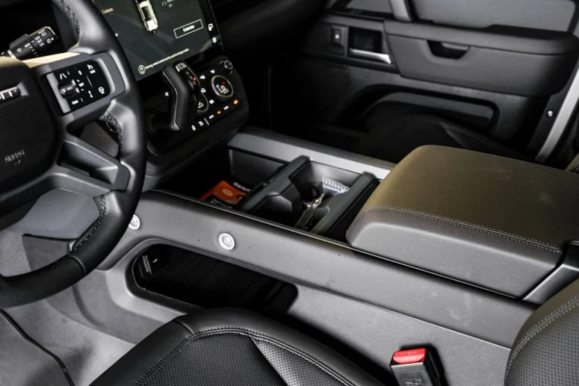 2026 Land Rover Defender 110 - Image 22