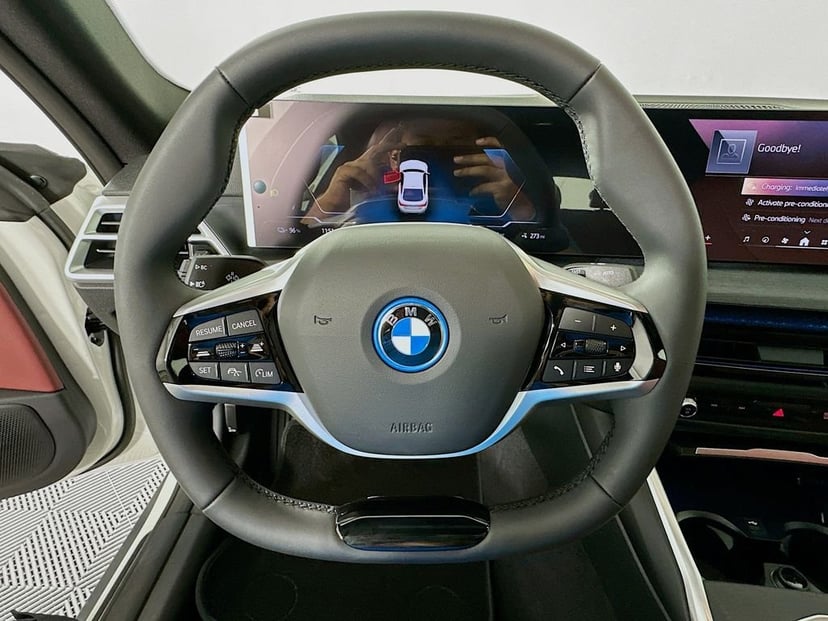 2026 BMW i4 - Image 10