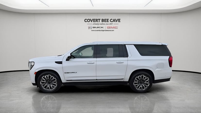 2023 GMC Yukon XL - Image 5