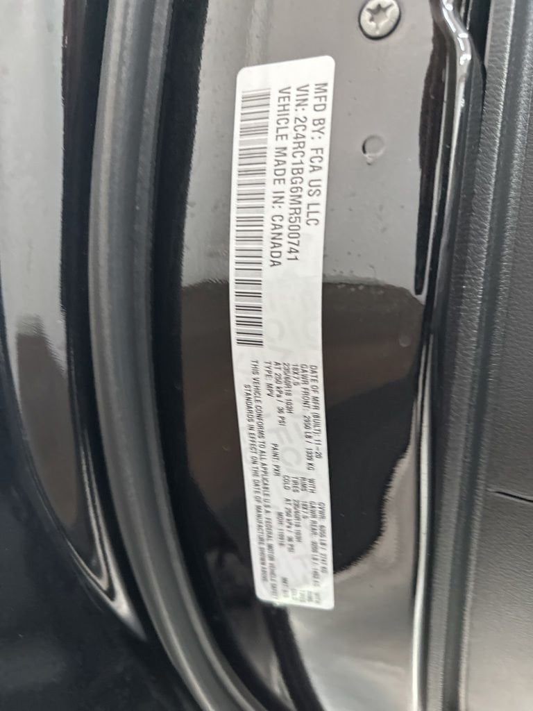2021 Chrysler Pacifica - Image 30