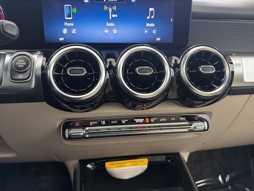 2026 Mercedes-Benz GLB - Image 35