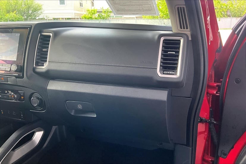 2022 Nissan Frontier - Image 18
