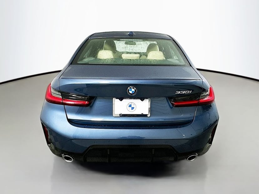 2026 BMW 3 Series - Image 6