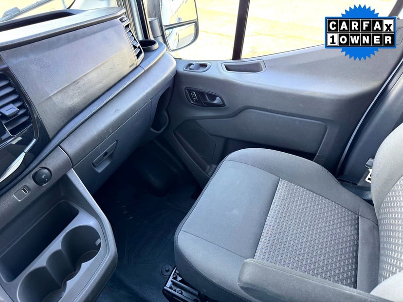 2024 Ford Transit Passenger Wagon - Image 32
