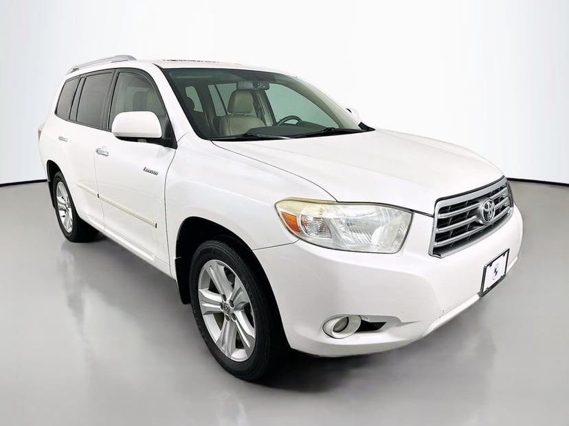 2010 Toyota Highlander - Image 1