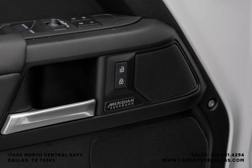 2026 Land Rover Defender 110 - Image 46