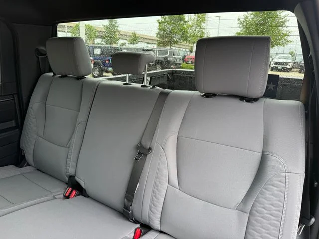 2025 Toyota Tundra - Image 28