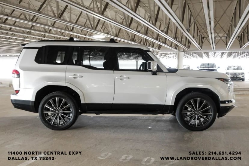 2024 Lexus GX - Image 7